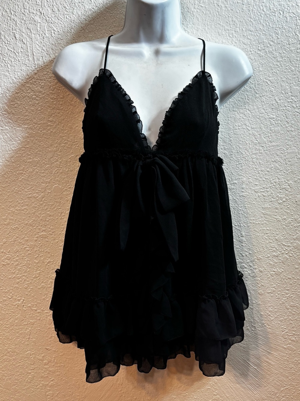 Victoria's Secret Romantic Chiffon Plunge V Babydoll Medium